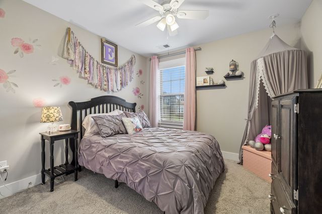 1607 Drakes Creek Rd, Hendersonville, TN 37075