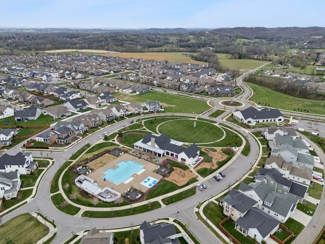 1607 Drakes Creek Rd, Hendersonville, TN 37075