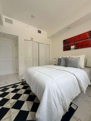 111 E Flagler Street 806, Miami, FL 33131