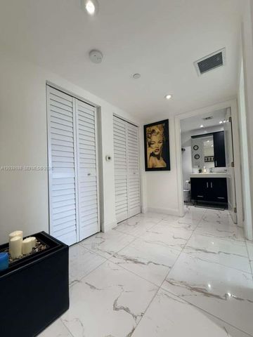 111 E Flagler Street 806, Miami, FL 33131