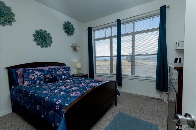 5928 Central Park Boulevard, Denver, CO 80238