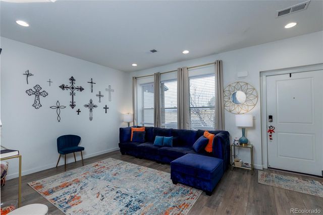 5928 Central Park Boulevard, Denver, CO 80238