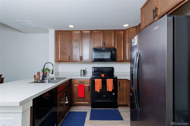 5928 Central Park Boulevard, Denver, CO 80238