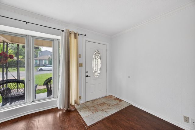 3226 Merida Avenue, Fort Worth, TX 76109