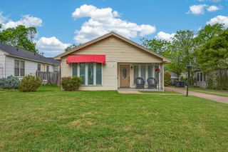3226 Merida Avenue, Fort Worth, TX 76109
