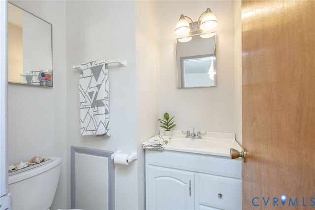 18 Spring Ct, Petersburg, VA 23803