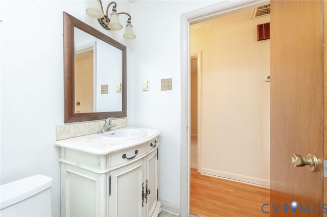 18 Spring Ct, Petersburg, VA 23803