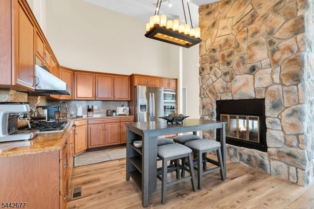 58 Mason St, Jefferson Twp., NJ 07849