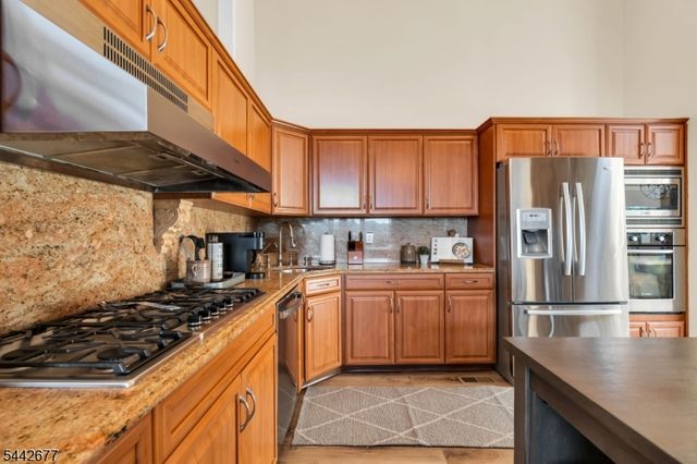 58 Mason St, Jefferson Twp., NJ 07849