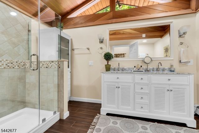 58 Mason St, Jefferson Twp., NJ 07849