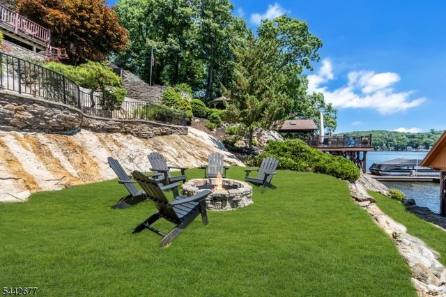 58 Mason St, Jefferson Twp., NJ 07849