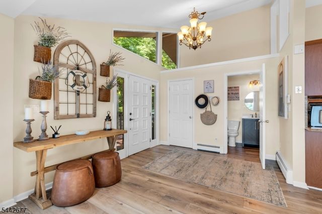 58 Mason St, Jefferson Twp., NJ 07849