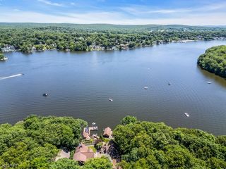 58 Mason St, Jefferson Twp., NJ 07849