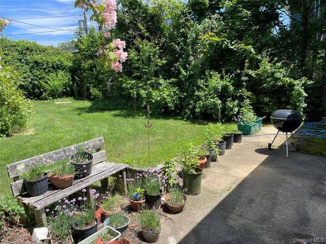 2043 Paddock Road, Seaford, NY 11783