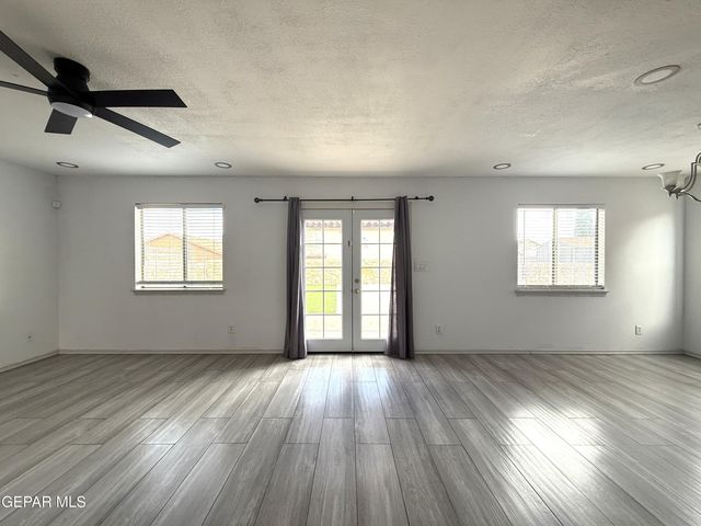 11952 MESQUITE MIEL Drive, El Paso, TX 79934