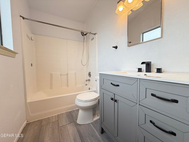 11952 MESQUITE MIEL Drive, El Paso, TX 79934