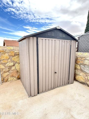 11952 MESQUITE MIEL Drive, El Paso, TX 79934