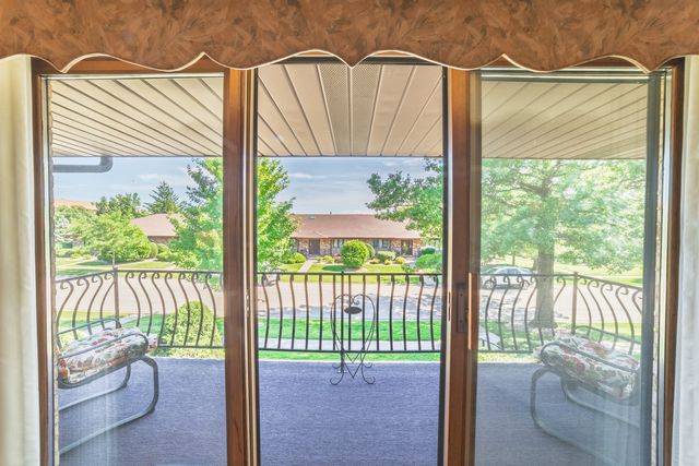 8252 Ashley Lane, Tinley Park, IL 60477
