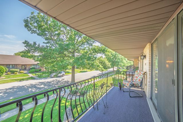8252 Ashley Lane, Tinley Park, IL 60477
