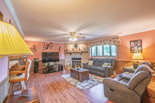 8252 Ashley Lane, Tinley Park, IL 60477