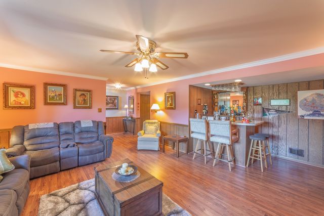 8252 Ashley Lane, Tinley Park, IL 60477
