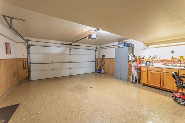 8252 Ashley Lane, Tinley Park, IL 60477