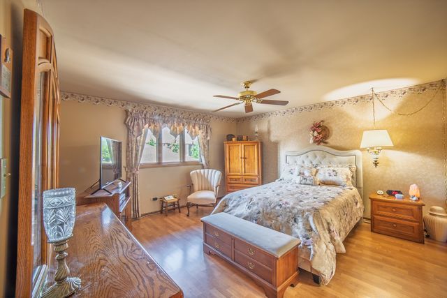8252 Ashley Lane, Tinley Park, IL 60477