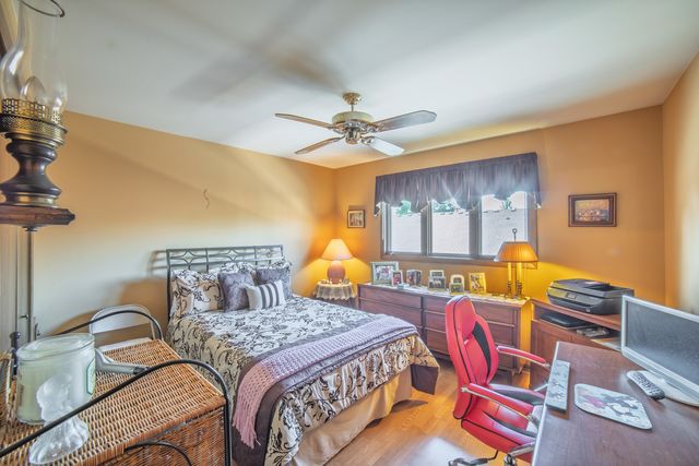 8252 Ashley Lane, Tinley Park, IL 60477