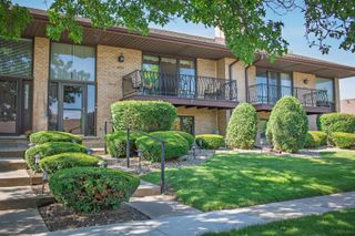 8252 Ashley Lane, Tinley Park, IL 60477