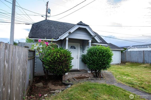 2220 Summit Avenue, Everett, WA 98201