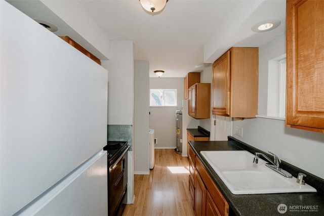 2220 Summit Avenue, Everett, WA 98201