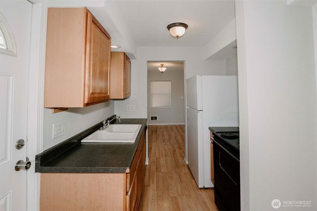 2220 Summit Avenue, Everett, WA 98201