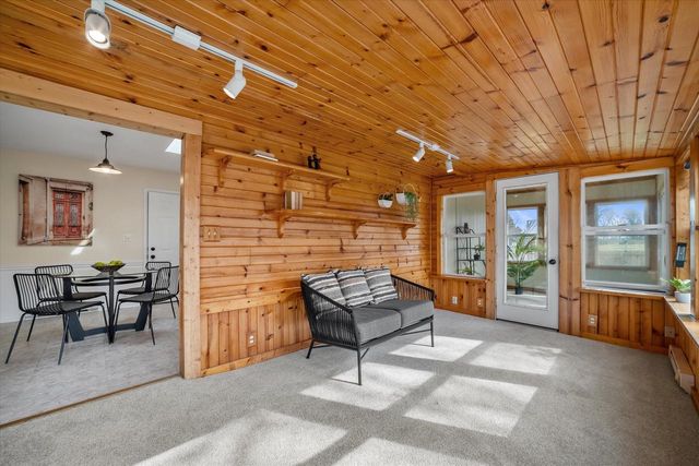 307 Hill STREET, Hartland, WI 53029