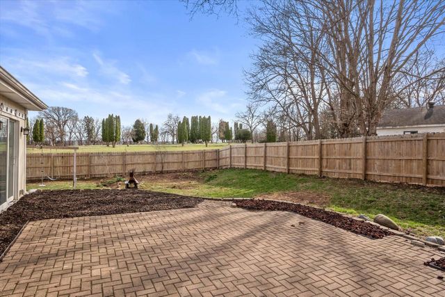 307 Hill STREET, Hartland, WI 53029