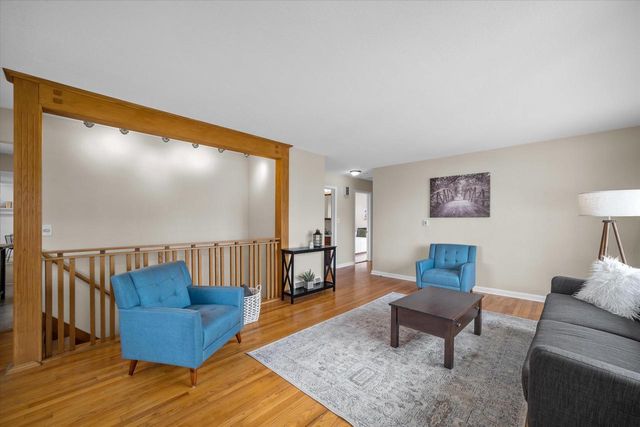307 Hill STREET, Hartland, WI 53029