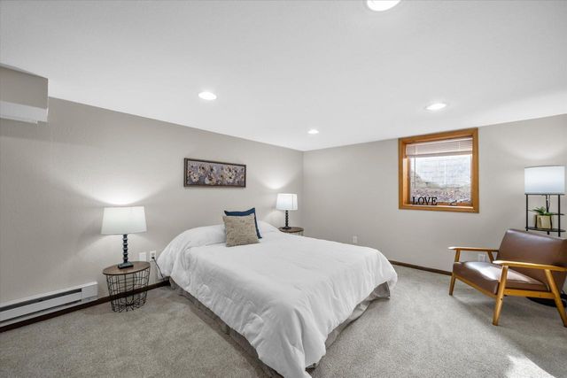 307 Hill STREET, Hartland, WI 53029