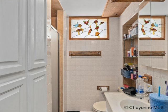 904 JOHNSON AVE, Cheyenne, WY 82001