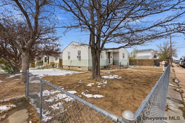904 JOHNSON AVE, Cheyenne, WY 82001