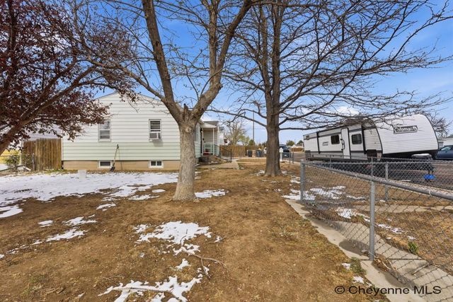 904 JOHNSON AVE, Cheyenne, WY 82001