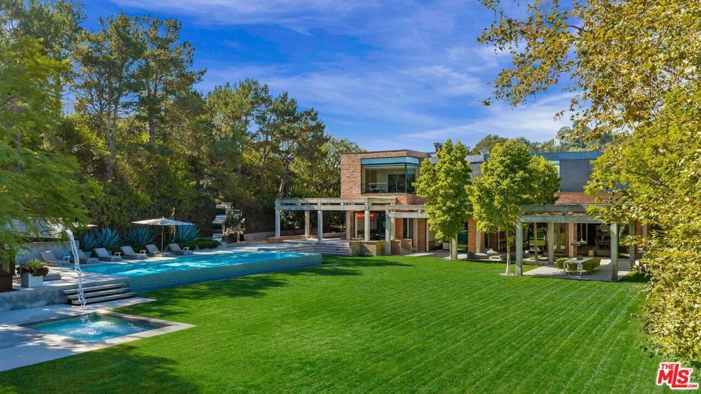 3350 Stone Ridge Lane, Los Angeles, CA 90077 — exterior