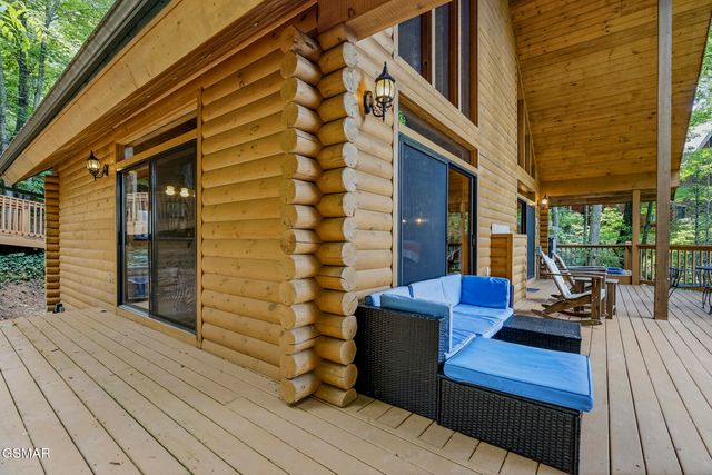 820 Pinnacle Vista Road, Gatlinburg, TN 37738