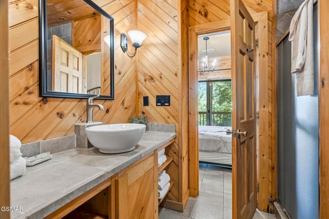 820 Pinnacle Vista Road, Gatlinburg, TN 37738