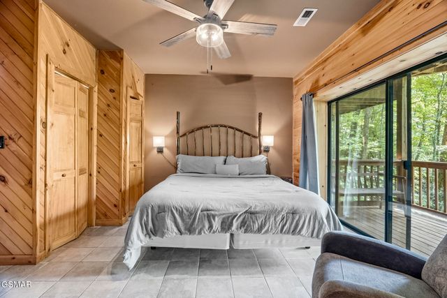 820 Pinnacle Vista Road, Gatlinburg, TN 37738