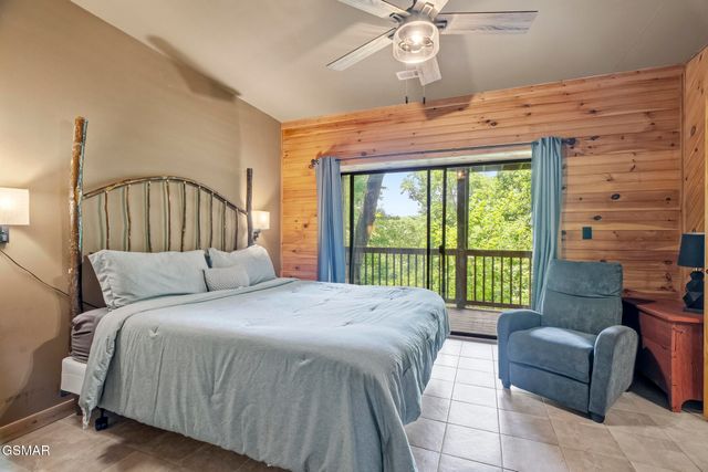 820 Pinnacle Vista Road, Gatlinburg, TN 37738