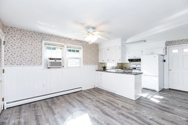 29 Stoney Brook Rd, Methuen, MA 01844