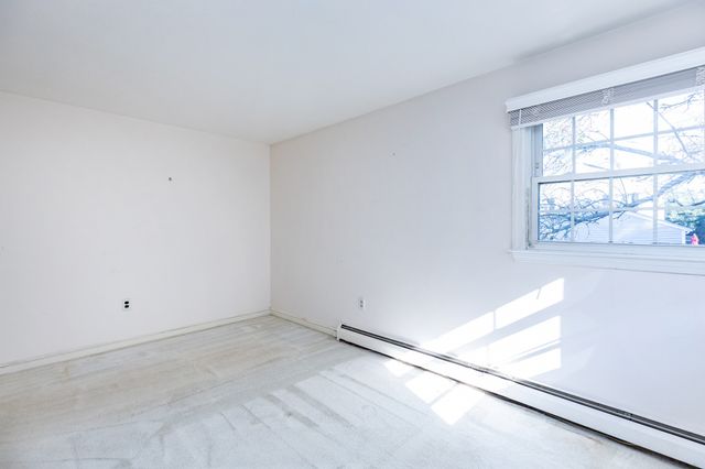 29 Stoney Brook Rd, Methuen, MA 01844