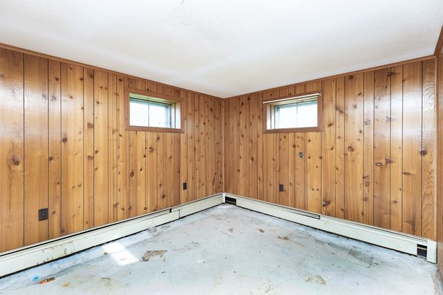 29 Stoney Brook Rd, Methuen, MA 01844