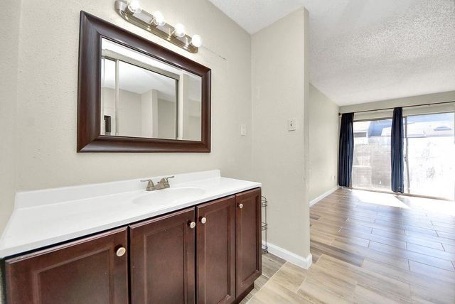 12232 Coppertree Lane 122, Houston, TX 77035