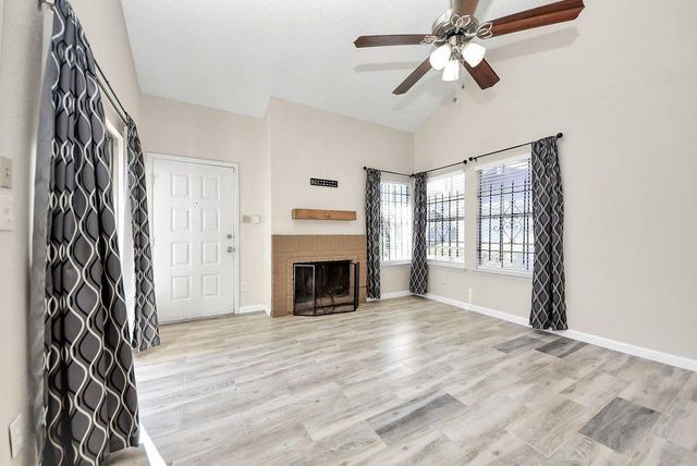 12232 Coppertree Lane 122, Houston, TX 77035