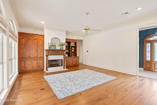 119 E Peck, Lafayette, LA 70508